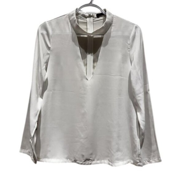 Simplee Apparel white long sleeve blouse size S - Picture 2 of 4